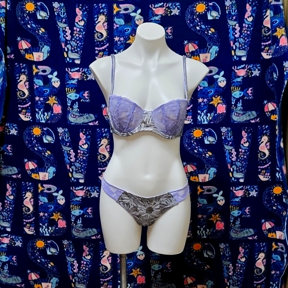 Victoria's Secret Bra/Thong Set